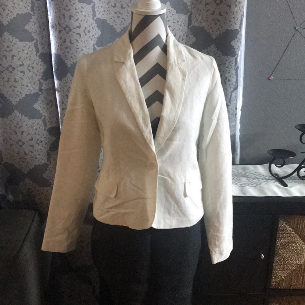 Forever 21 white blazer